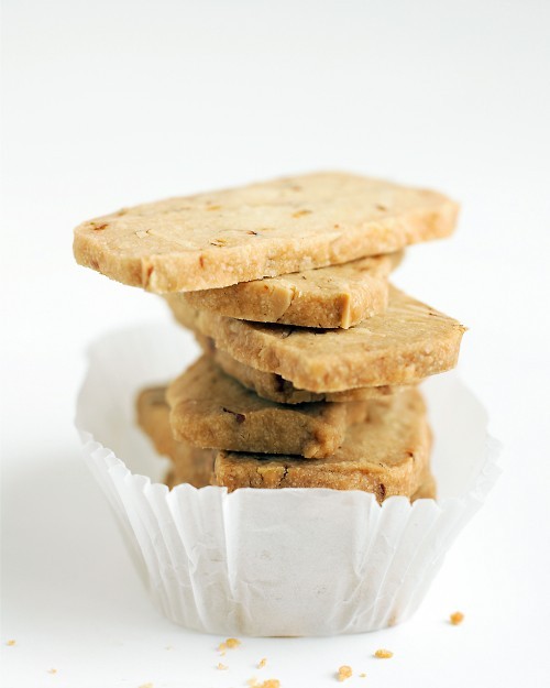 Almond-orange shortbread