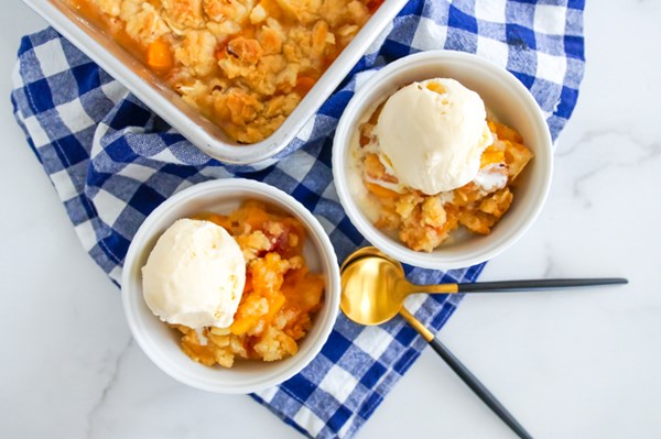 Almond peach dump cake