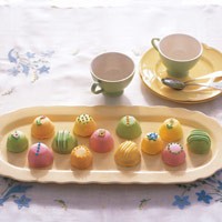 Almond petits fours