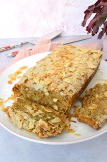 Almond rhubarb loaf cake