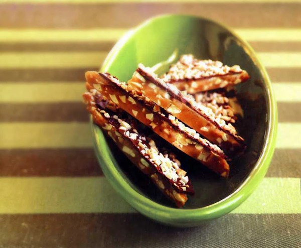 Almond roca