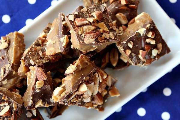 Almond roca