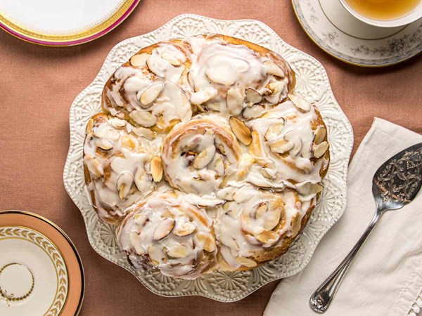 Almond rolls