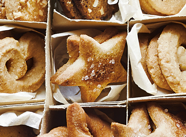 Almond sugar cookies