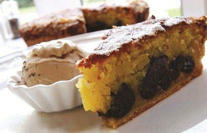 Almond tart
