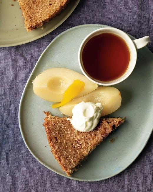Almond torte with pears