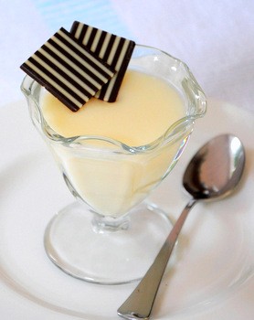 Almost instant vanilla pudding