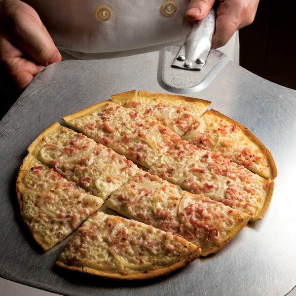 Alsatian bacon and onion tart (Tarte flambée)
