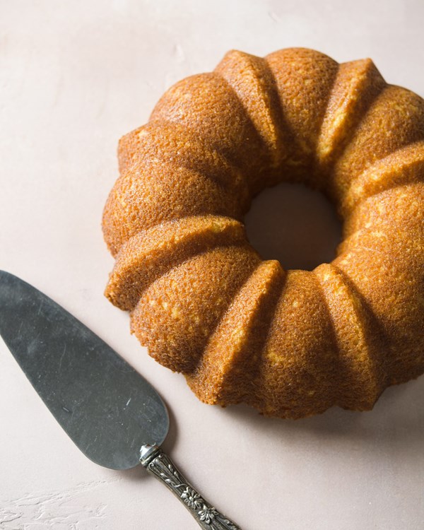 Amalfi-style lemon cake
