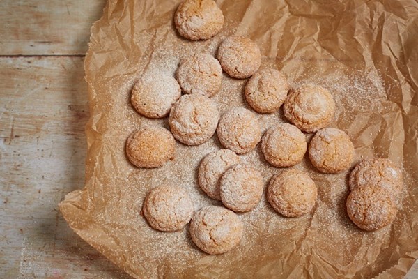 Amaretti biscuits