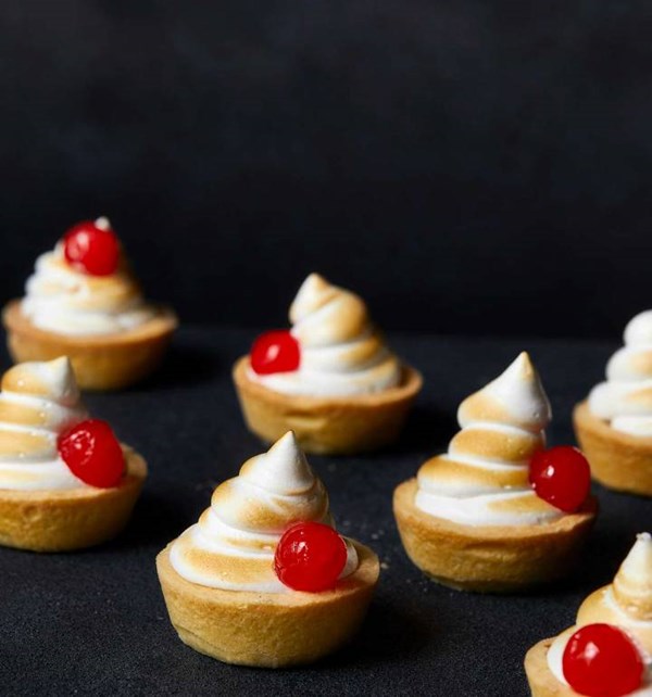 Amaretto sour mince pies
