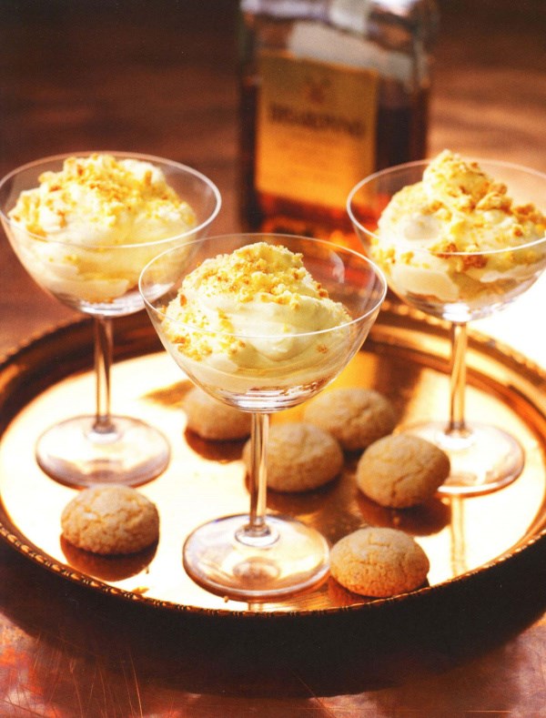 Amaretto syllabub