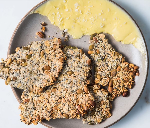 Amazing crackers