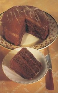 American chocolate layer cake