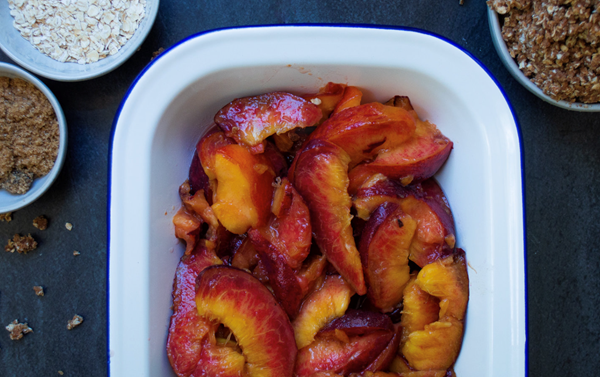 An endlessly riffable fruit crisp