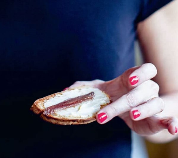 Anchovy and butter toasts (Burro e alici)