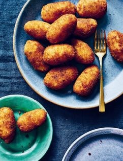 Anchovy and cheesy pineapple croquetas