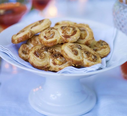 Anchovy palmiers