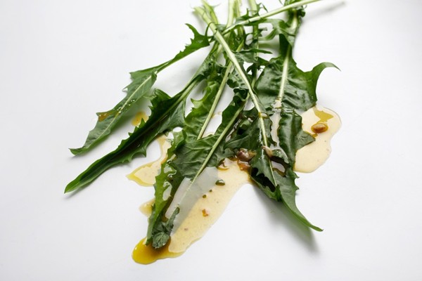 Anchovy salad dressing