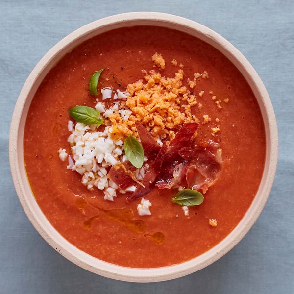 Andalusian tomato soup (Salmorejo)