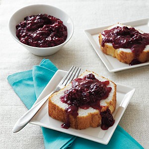 Angel food cake with mixed berry compote 