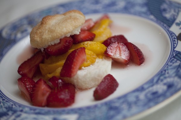 Angel food 'shortcakes' with grilled peaches and strawberries