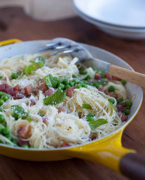 Angel hair with peas and pancetta