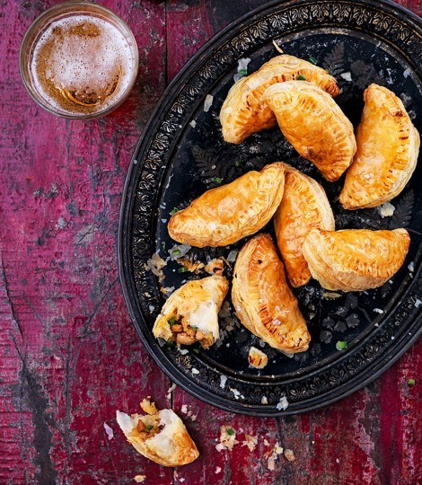 Angela's curry puffs