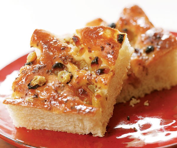 Anise raisin topping