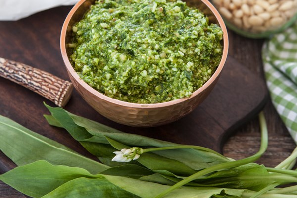 Any-green pesto