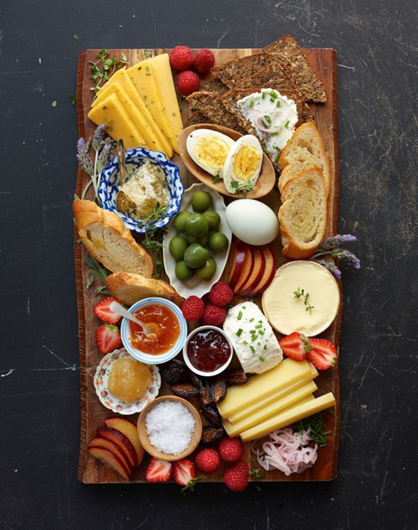 Anything-goes breakfast board