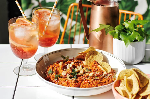 Aperol, cranberry and grapefruit spritz