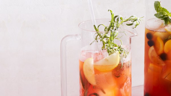 Aperol jasmine spritz