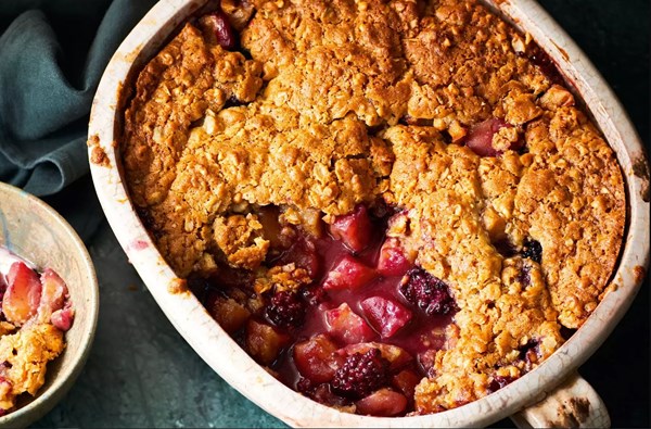 Apple & blackberry crisp