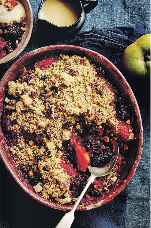 Apple & blackberry crumble