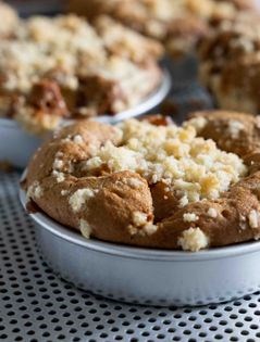 Apple & miso-butterscotch crumb cake