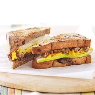 Apple & veggie sausage breakfast sandwich