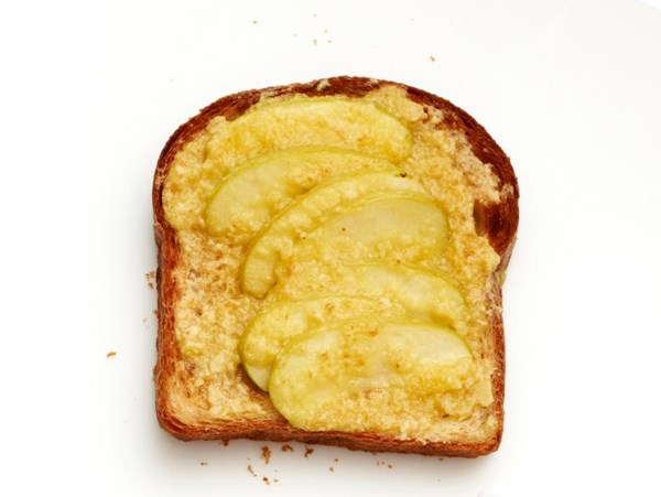 Apple-almond toast