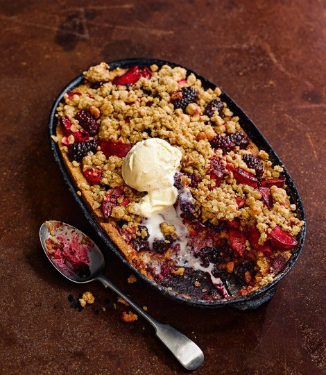 Apple and blackberry frangipane crumble