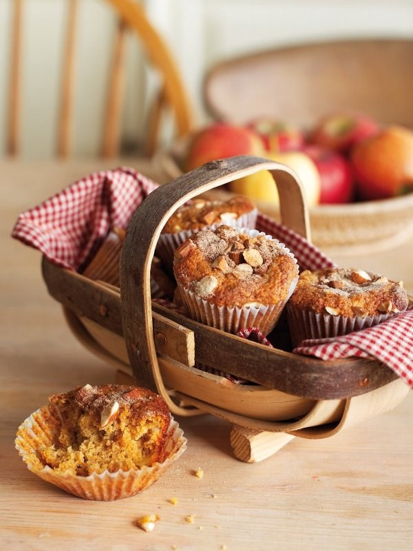 Apple and cinnamon muffins
