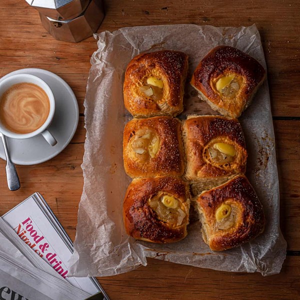 Apple and custard brioche buns