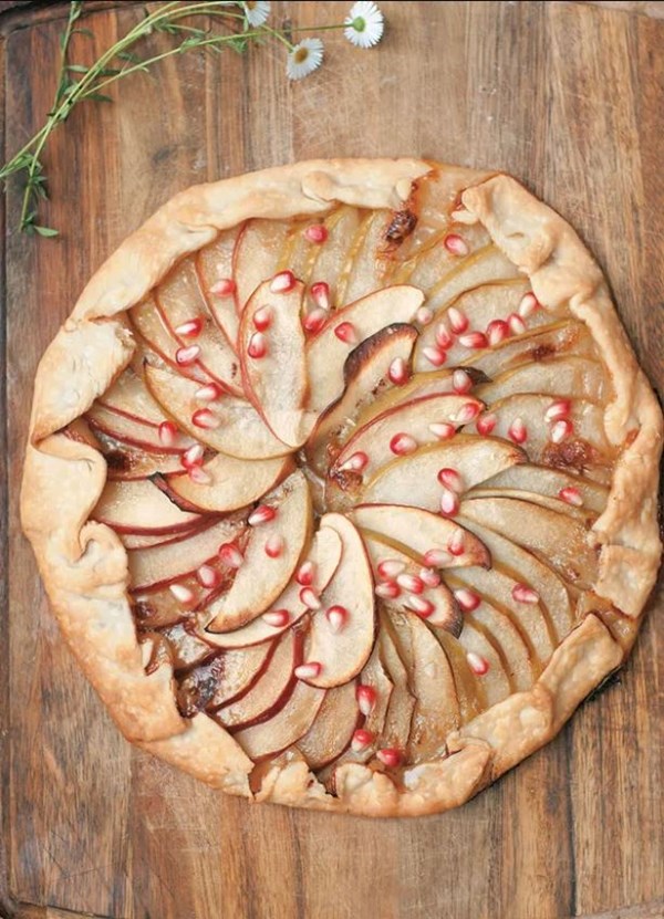 Apple and honey galette