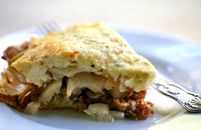 Apple and sausage pie
