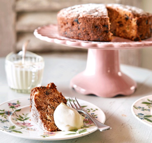 Apple and sultana spice cake recipe Eat Your Books