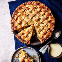 Apple and walnut treacle tart pie