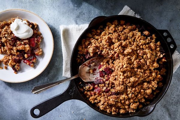 Apple-beet crisp with tangy vanilla goat cheese 