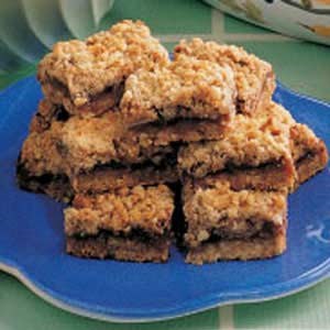 Apple-berry streusel bars