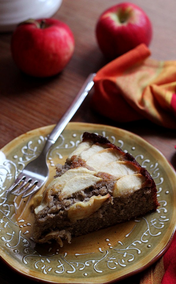 Apple buckwheat cake