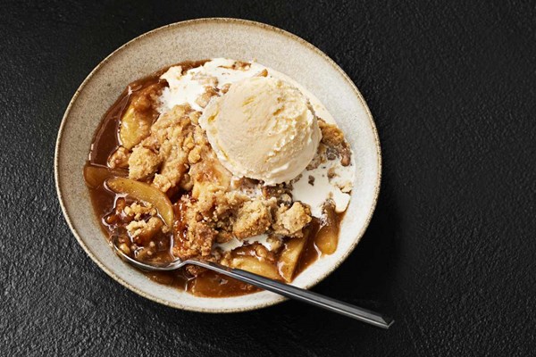 Apple butter crumble [Hannah Ziskin]
