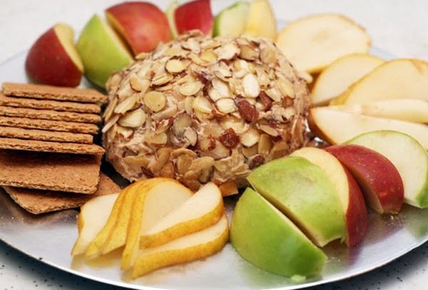Apple butter mascarpone dessert cheese ball
